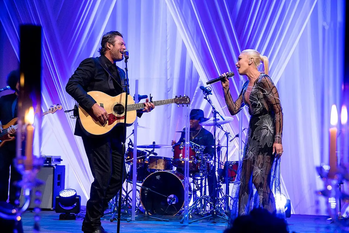 Blake Shelton and Gwen Stefani performing at the White House state dinner for Italy, October 2016.