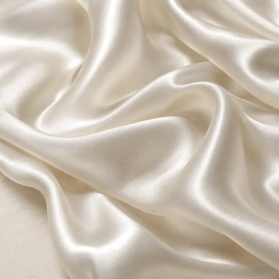 Charmeuse: bridal fabric (illustration)