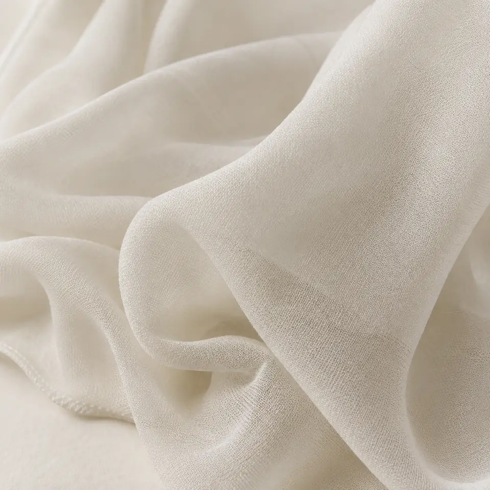 Georgette: bridal fabric (illustration)